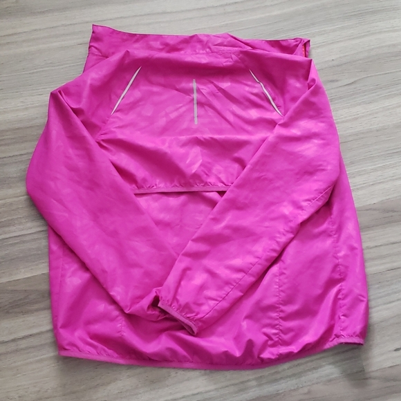 🎉3/$40🎉Pink Windbreaker - Picture 3 of 3